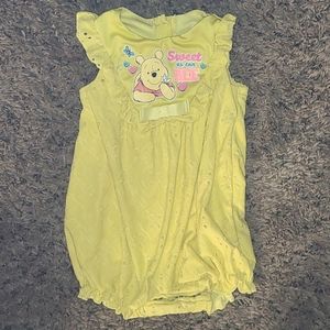 Baby girls 6/9 mo yellow disney winnie pooh romper